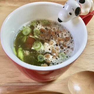 マグカップで☆ぽかぽかとろろ昆布と納豆スープ